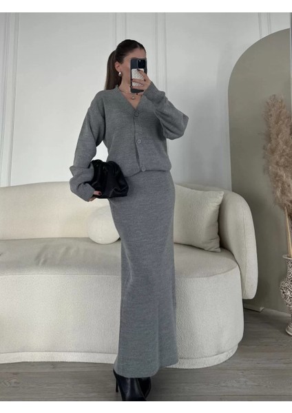 V Yaka 3 Düğmeli Hırka Takım Triko Ikili Etekli - Gri fırsatları