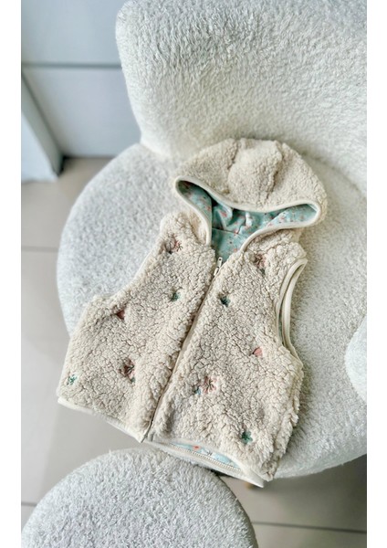 Fermuarlı Teddy Kumaş Kapüşonlu Kız Bebek Yelek