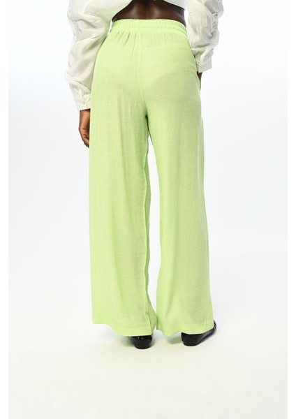 Kadın Beli Lastikli Bol Paça Ince Çizgili Düz Renk Pantolon indirimleri