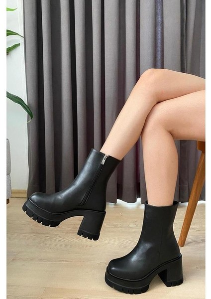 Kadın Leysi 8 cm Platformlu Topuklu Fermuarlı Bot Siyah fırsatları