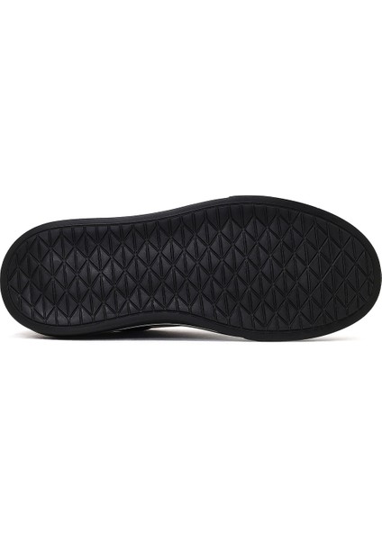 Erkek Siyah Bağcıklı Kalın Tabanlı Deri Sneaker 25WFD612518 fırsatları