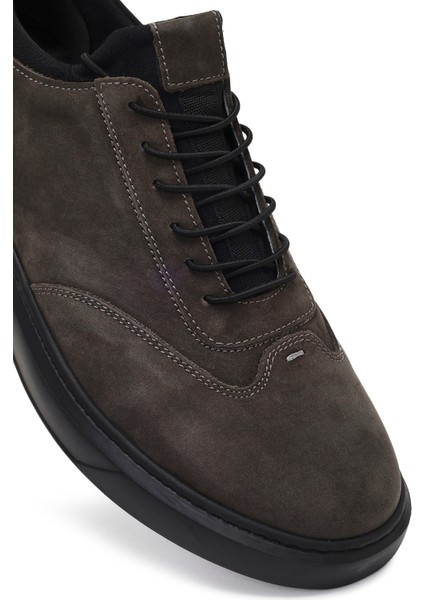Erkek Gri Bağcıklı Kalın Tabanlı Nubuk Deri Sneaker 25WFD6851V3
