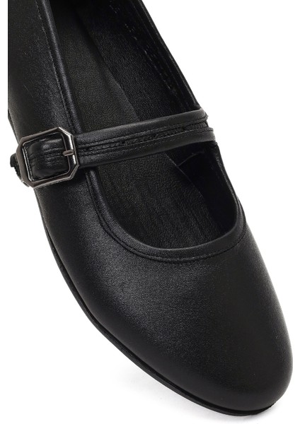 Kadın Siyah Tokalı Deri Babet 25WFD350118