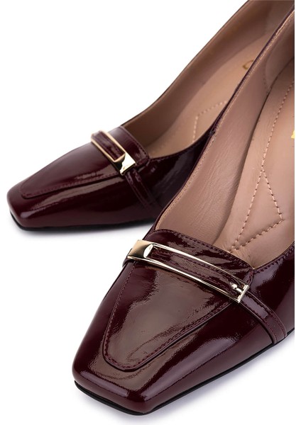 Kadın Hakiki Deri Bordo Rugan Topuklu Ayakkabı 1096 2081 Bn Ayk SK25-26 Bordo Rgn modelleri