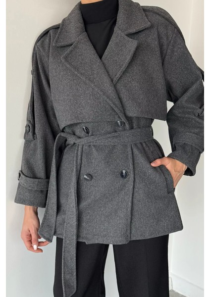 Kadın Bel Kuşaklı Çift Cepli Kruvaze Yaka Kaşe Kaban P-00018939 modelleri