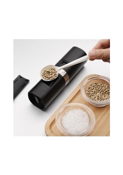 Elegance BE-2220 2'li Pilli LED Işıklı Otomatik Tuz ve Karabiber Öğütücü Değirmeni modelleri