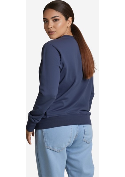 Kadın Regular Fit Yuvarlak Yakalı Sweatshirt