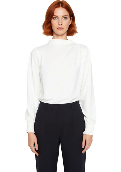 Kadın Moda Şık Üst Giyim Regular Dik Yaka Regular Kalıp Örme Fit Gipe Detaylı Esnek Bluz fiyatları