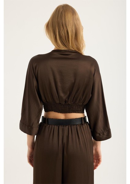 Kısa Burgulu Bluz indirimleri