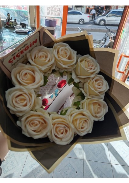 Aynal Buket Gülü Renk Seçeneği Mevcutur fırsatları