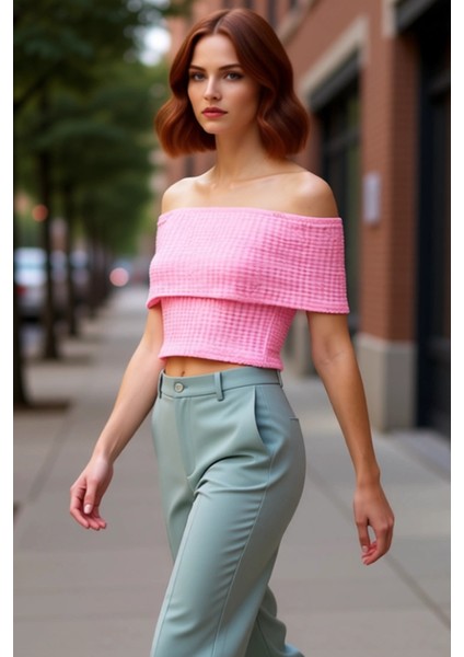 Kadınlar Için Vücuda Oturan Carmen Yaka Tek Kol Gofre Dokulu Örme Crop Üst Kaliteli Şık Rahat modelleri