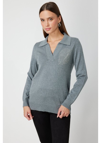 Omzu Zincirli Yaprak Detaylı Triko Kazak 65334