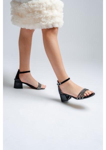 Kız Çocuk Siyah Taşlı Topuklu Abiye Ayakkabı