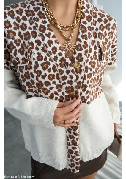 Kadın Leopar Desenli Düğmeli Triko Hırka