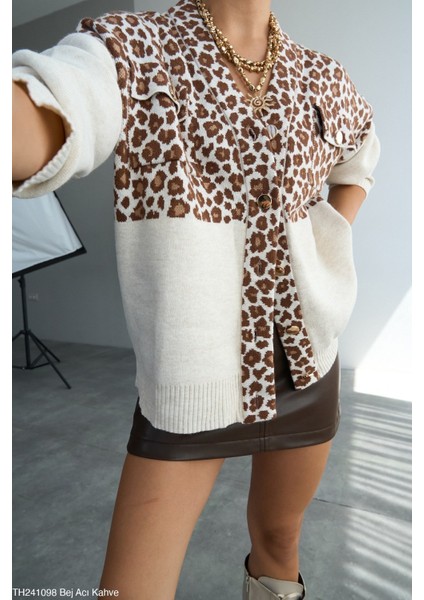 Kadın Leopar Desenli Düğmeli Triko Hırka fiyatları