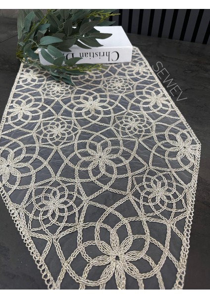 Simli Runner Masa Örtüsü Sehpa Örtüsü (Sütlü Kahve) fiyatları