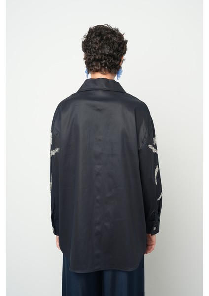 Kadın Çift Cepli Önü Boncuk Işlemeli Düz Renk Gömlek indirimleri