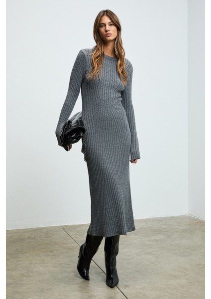 Duende Kadın Yuvarlak Yaka Çizgi Desenli Slim Fit Triko Grimelanj Elbise fiyatları