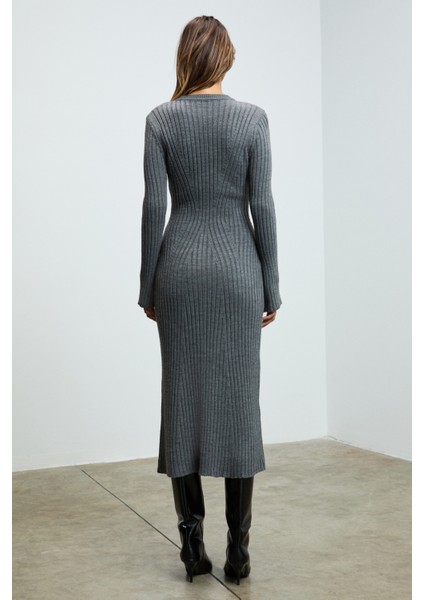 Duende Kadın Yuvarlak Yaka Çizgi Desenli Slim Fit Triko Grimelanj Elbise indirimleri