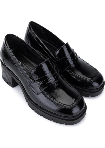 Kadın Hakiki Deri Siyah Rugan Topuklu Ayakkabı 1161 529 Bn Ayk SK25-26 Sıyah Krsk Rgn fiyatları