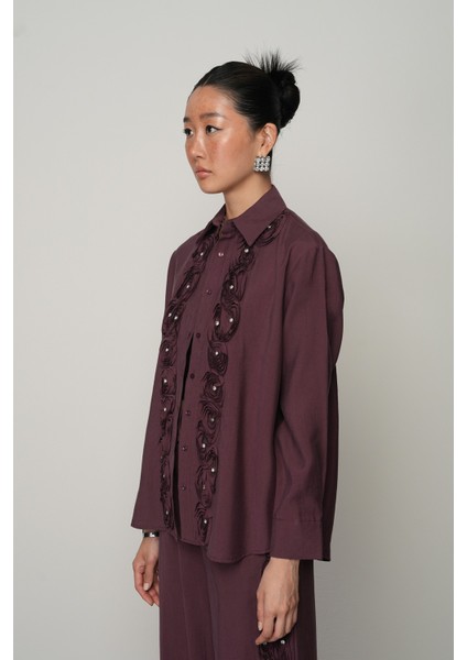 Kadın Gül ve Taş Şerit Işlemeli Düz Gömlek modelleri