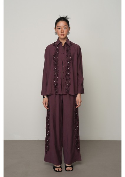 Kadın Gül ve Taş Şerit Işlemeli Düz Gömlek fırsatları