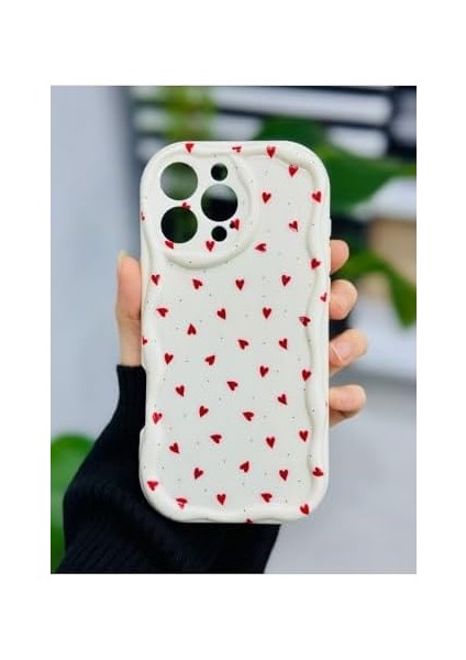 Aksesuar 16 Promax Dalgalı Kırmızı Kalpler Tasarımlı Silikon Kılıf fiyatları