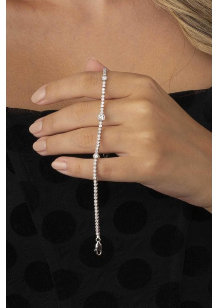 Tektaş Detaylı Su Yolu Rodyum Kaplama 925 Ayar Gümüş Bileklik modelleri