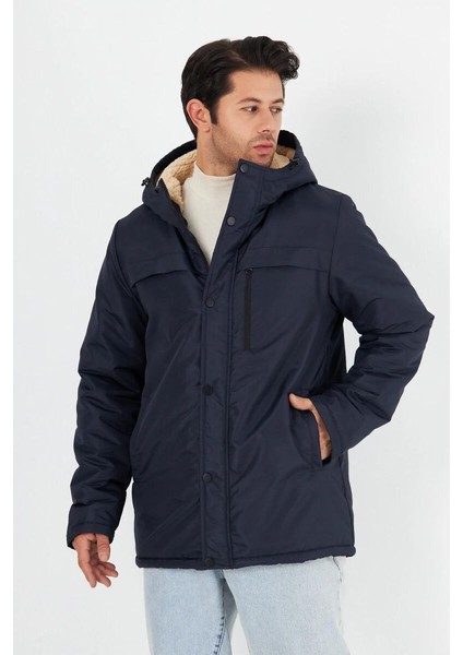 İçi Kürklü Su ve Rüzgar Geçirmez Cepli Kapüşonlu Erkek Mont fiyatları