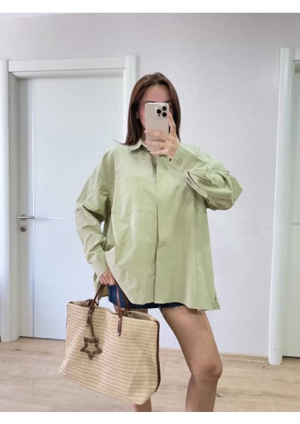 Poplin Kadın Yakalı Yandan Yırtmaçlı Arka Pens Detaylı Gömlek - Yeşil fırsatları