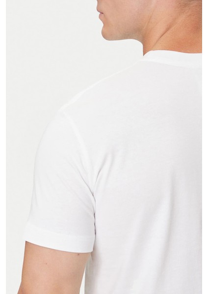 Erkek Regular Fit Altın Rengi Varak Baskı Amblemli Bisiklet Yaka T-Shirt - Beyaz indirimleri