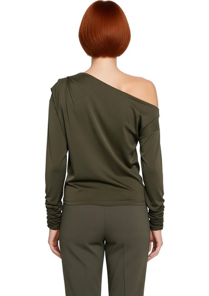 Kadın Asimetrik Yaka Dökümlü Esnek Örme Bluz Günlük Kullanım Için Şık ve Konforlu Tasarım fırsatları