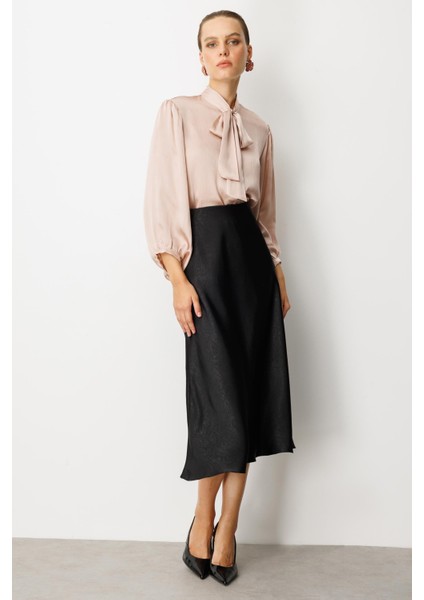 Beli Lastikli Saten Görünüm Etek-Siyah fırsatları