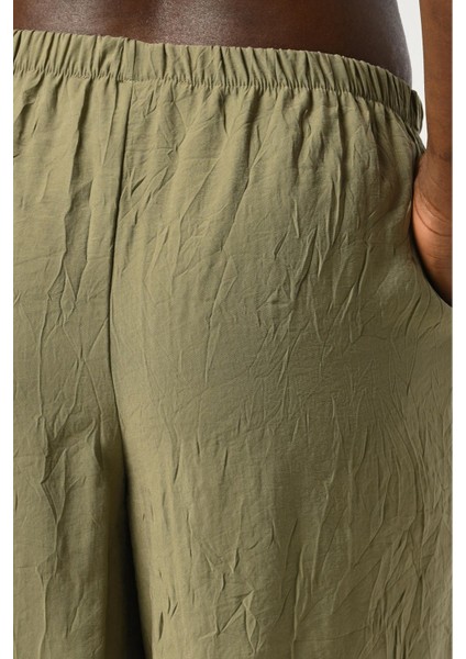 Kadın Beli Lastikli Bol Paça Kırışık Kumaş Düz Renk Pantolon fırsatları