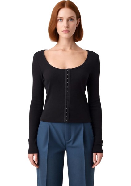 Kadınlar Için Vücuda Oturan Havuz Yaka Agraf Detaylı Uzun Kollu Üst Kaliteli Şık Rahat Modern fiyatları