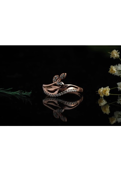 Yaprak Işıltısı Yüzük