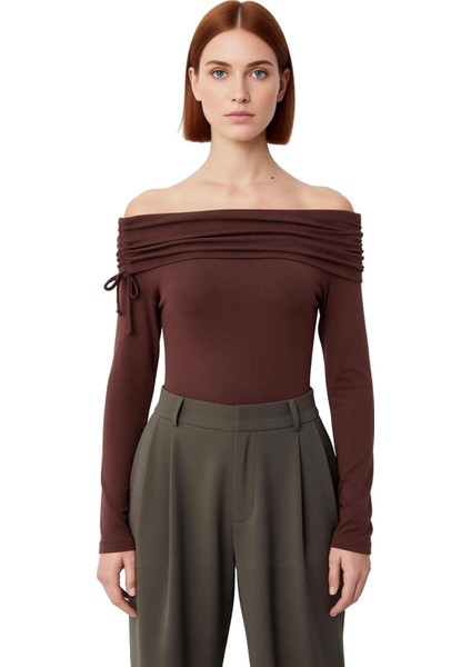 Kadın Büzgü Detaylı Carmen Yaka Fitted Uzun Kollu Örme Bluz Kaliteli Şık Rahat Modern Zarif fiyatları