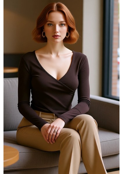 Kadın Moda Şık Regular Kruvaze Yaka Slim Kalıp Örme Fitted Vücuda Oturan Yaka Kol Fitilli Esnek Bluz