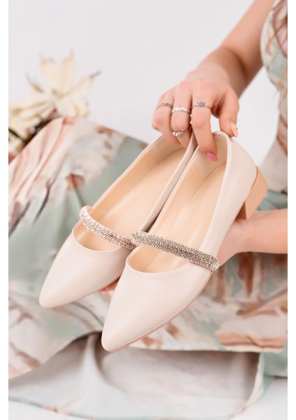 BA04595 Ten G Kadın Geniş Taşlı Günlük Büyük Numara Babet - 40 modelleri