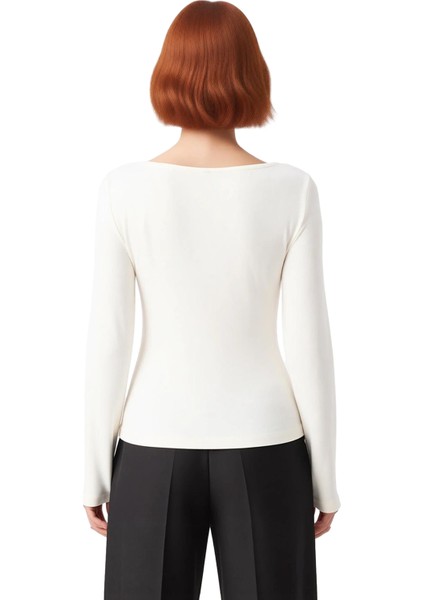 Kadın Vücuda Oturan Kayık Yaka Uzun Kollu Esnek Örme Tişört Kaliteli Şık Rahat Modern Zarif modelleri