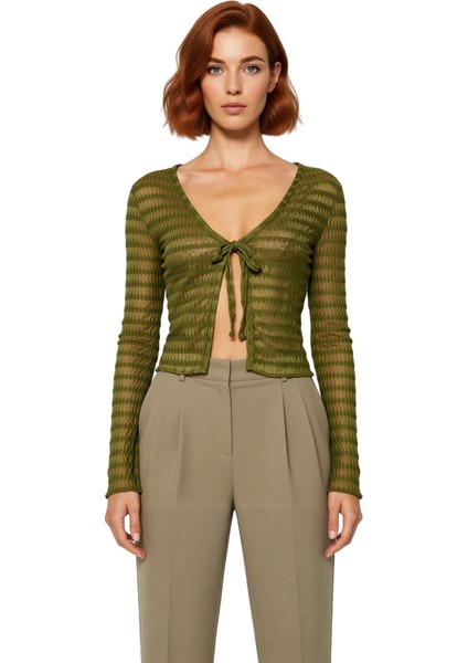 Kadın Esnek Dokulu V Yaka Bağlama Detaylı Crop Üst Kaliteli Şık Rahat Modern Zarif Günlük fiyatları