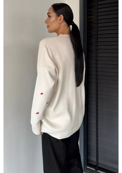 Kadın Kurdele Nakışlı Triko Kazak (M-L-Xl Uyumludur) P-00018883 fırsatları