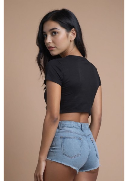 Tribal Kertenkele Baskılı Siyah Crop Top fiyatları