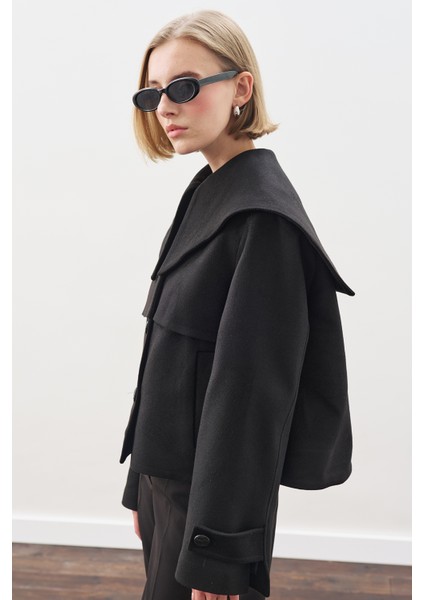 Düğme Detaylı Kaşe Ceket Siyah fiyatları