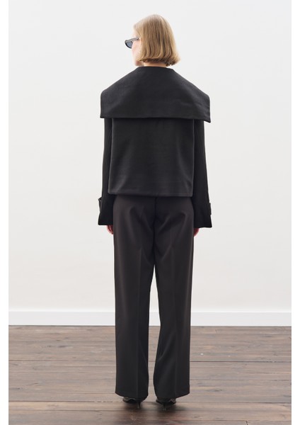 Düğme Detaylı Kaşe Ceket Siyah