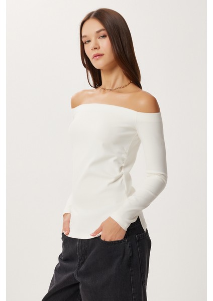 Açık Omuzlu Büzgülü Örme Bluz LUB0272 Kemik
