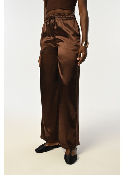 Kadın Beli Lastikli Bol Paça Kahverengi Renk Düz Saten Pantolon fiyatları