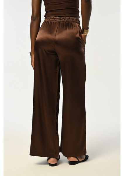 Kadın Beli Lastikli Bol Paça Kahverengi Renk Düz Saten Pantolon modelleri