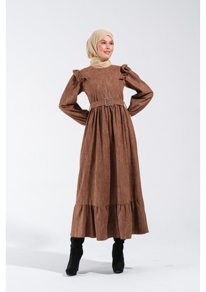 2254_KADIN Nubuk Yakma Desenli Omuz Fırfır ve Kemer Tokası Detaylı Bisiklet Yaka Uzun Kloş Elbise