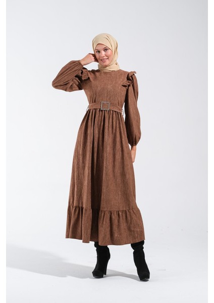 2254_KADIN Nubuk Yakma Desenli Omuz Fırfır ve Kemer Tokası Detaylı Bisiklet Yaka Uzun Kloş Elbise modelleri